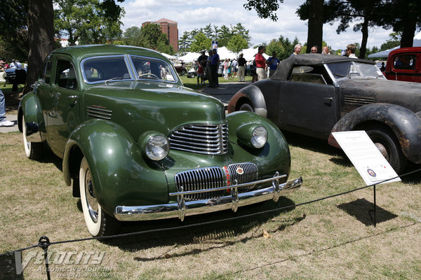 1941 Graham Hollywood sedan