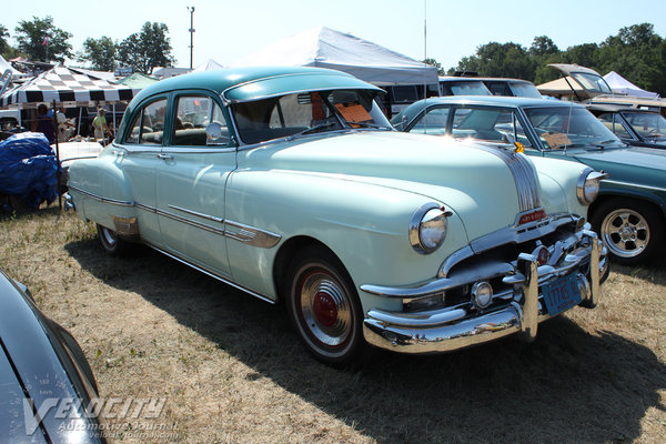 1952 Pontiac Chieftain 4d