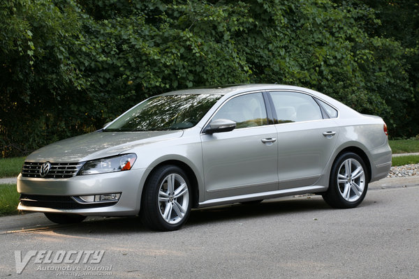 2012 Volkswagen Passat SEL