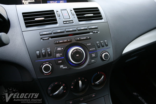 2012.5 Mazda MAZDA3 Grand Touring 5-door Instrumentation