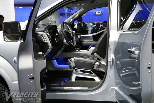 2013 Ford Atlas Interior
