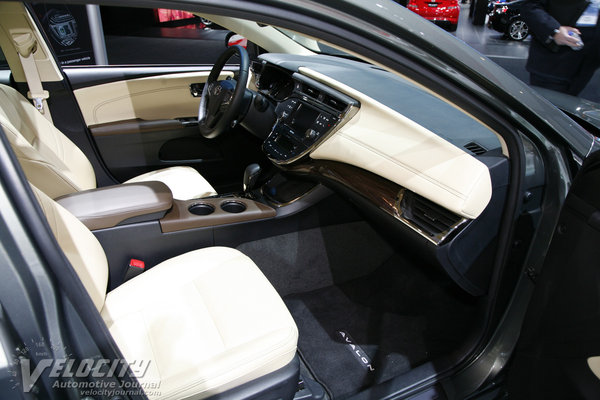 2013 Toyota Avalon Interior