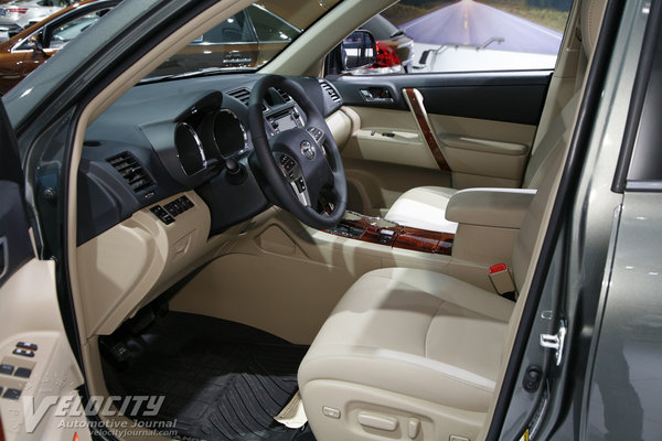 2013 Toyota Highlander Interior