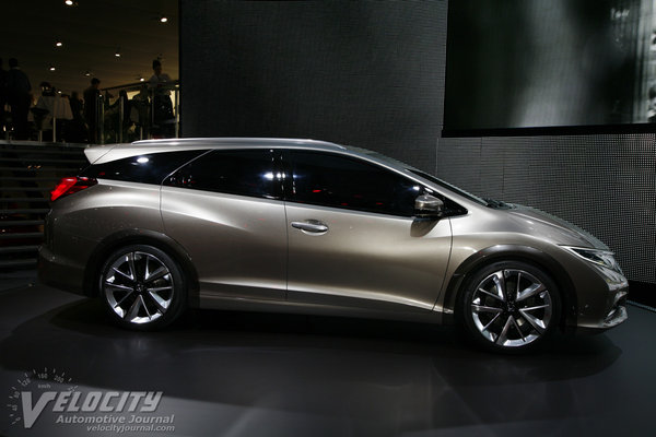 2013 Honda Civic Tourer