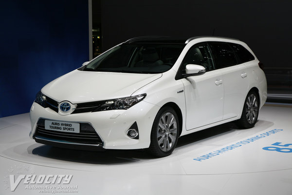 2013 Toyota Auris Hybrid Touring Sports