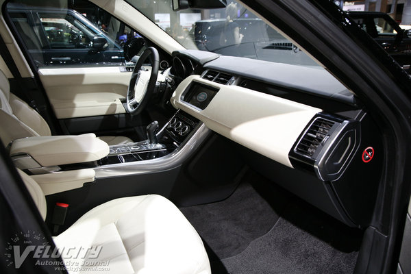 2014 Land Rover Range Rover Sport Interior