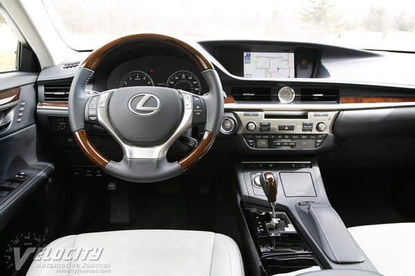 2013 Lexus ES 350 Instrumentation