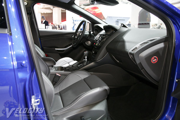 2013 Ford Focus ST wagon Interior