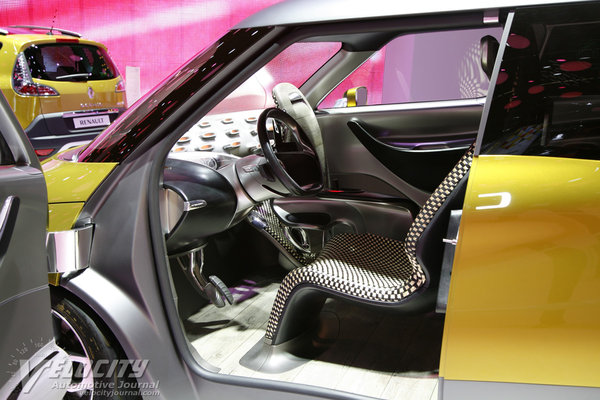 2011 Renault Frendzy Interior