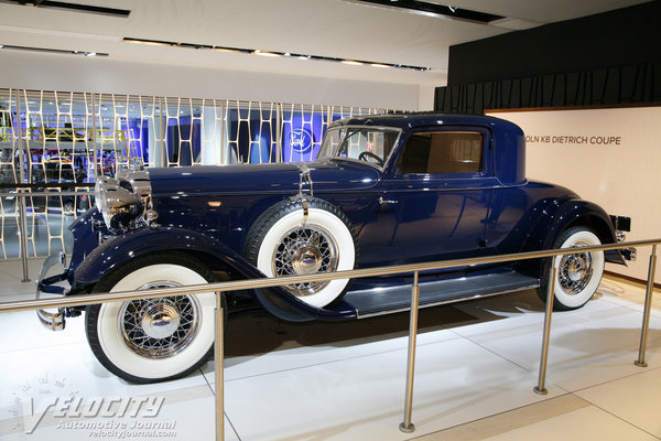 1932 Lincoln KB Dietrich Coupe