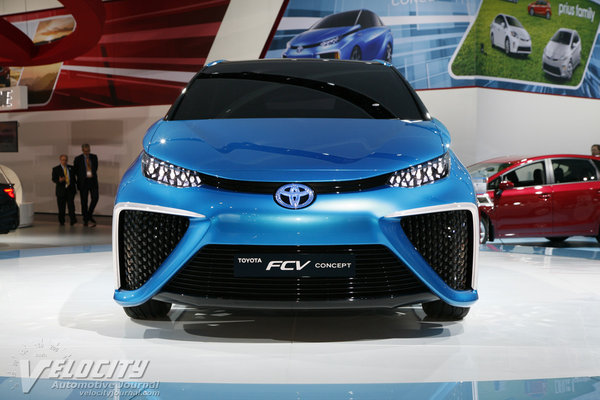 2013 Toyota FCV (Fuel Cell Vehicle)