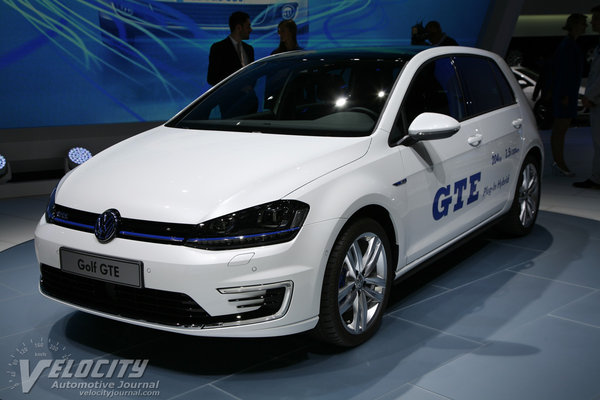 2015 Volkswagen Golf GTE