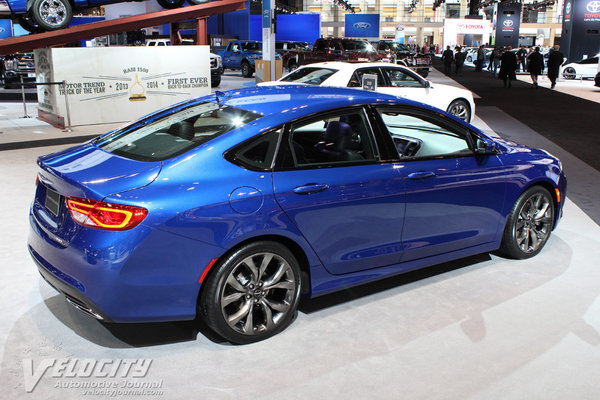 2015 Chrysler 200 S