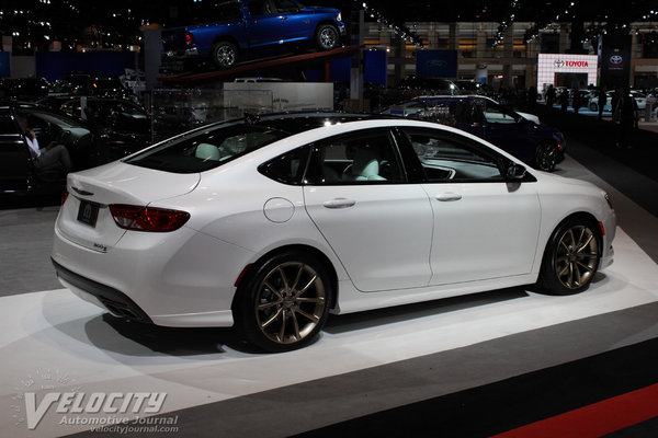 2015 Chrysler 200 (with Mopar accessories)