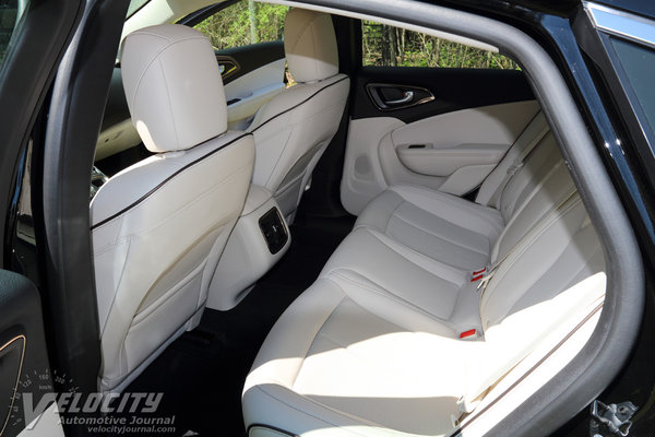 2015 Chrysler 200 Interior