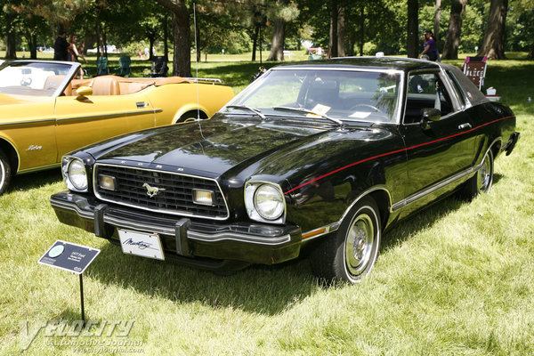 1977 Ford Mustang Ghia