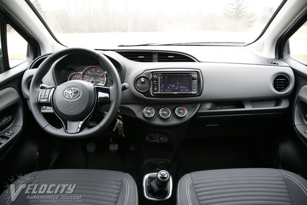2015 Toyota Yaris SE 5d Liftback Interior