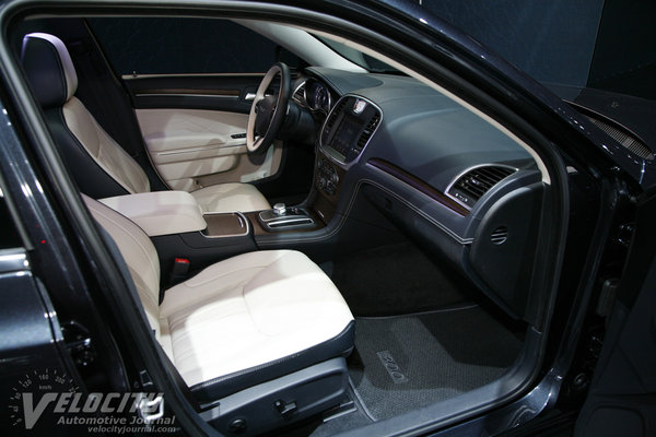 2015 Chrysler 300 Interior