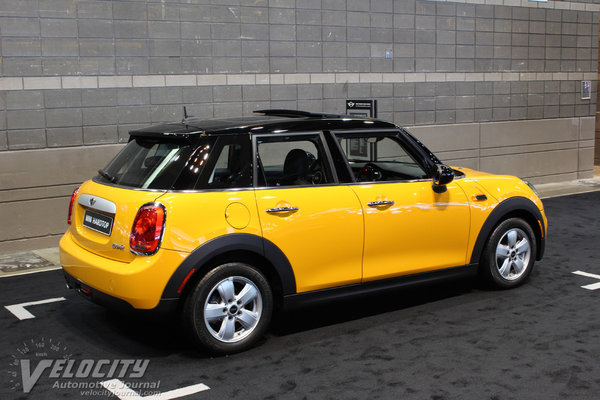 2015 Mini Cooper Hardtop 4-door