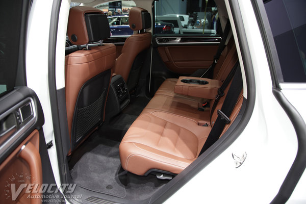 2015 Volkswagen Touareg Interior