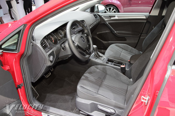 2017 Volkswagen Golf SportWagen Alltrack Interior