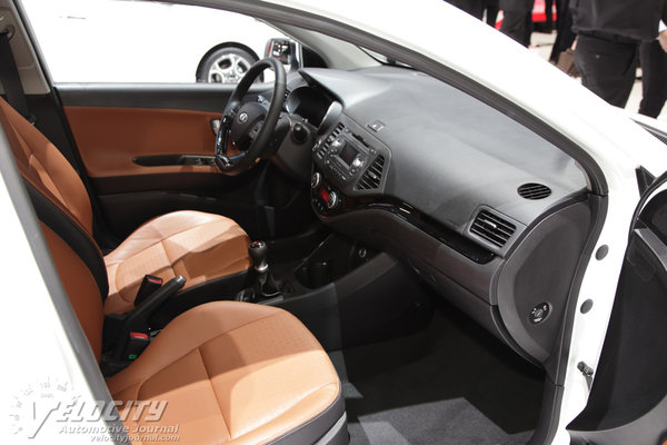 2015 Kia Picanto 5d Interior