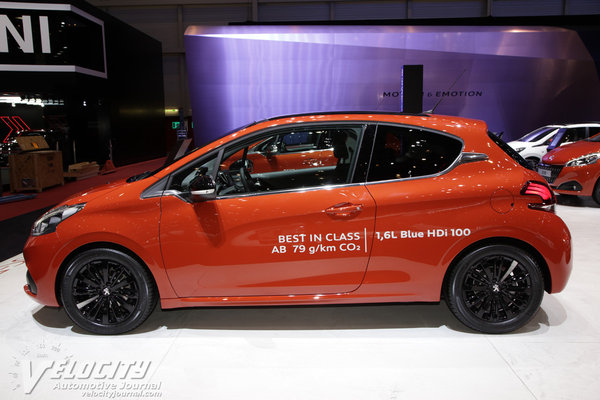 2015 Peugeot 208 3d