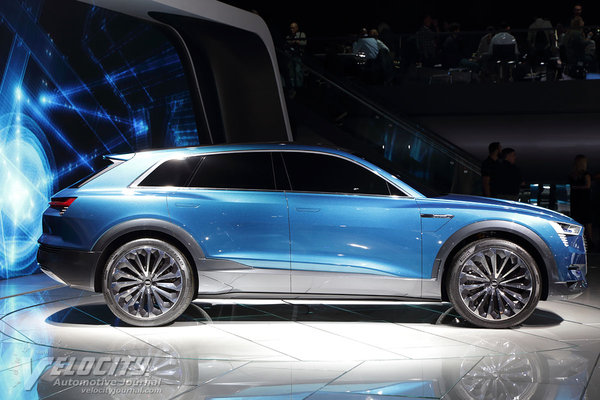 2015 Audi e-tron quattro