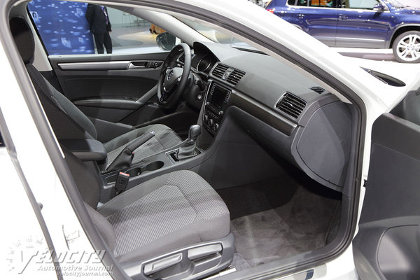 2016 Volkswagen Passat Interior