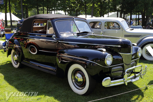 1941 Ford Super DeLuxe convertible