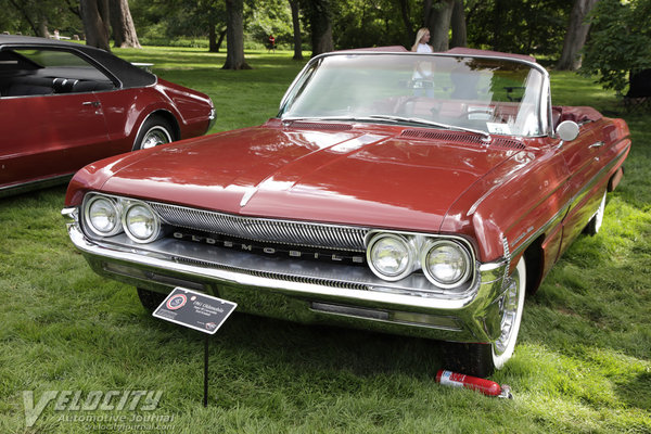 1961 Oldsmobile Super 88 Starfire Convertible