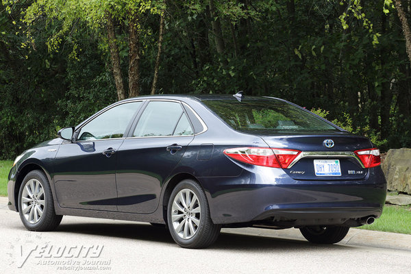 2016 Toyota Camry XLE Hybrid