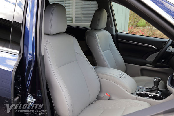 2015 Toyota Highlander Interior