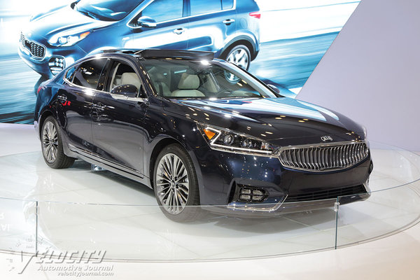 2017 Kia Cadenza