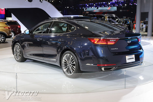 2017 Kia Cadenza