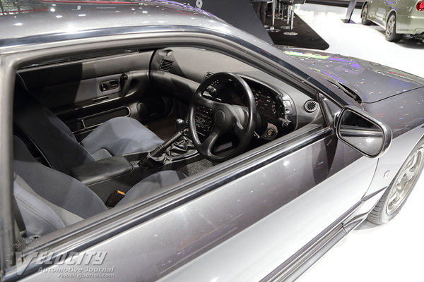1989 Nissan Skyline GT-R Interior