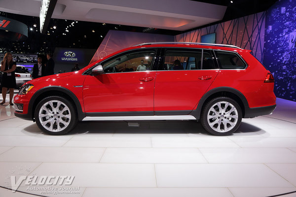 2017 Volkswagen Golf SportWagen Alltrack