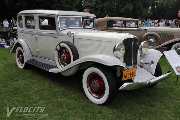 1933 Auburn 8-105 Sedan