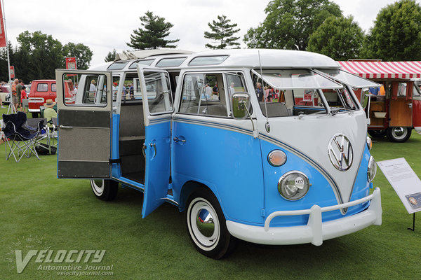 1967 Volkswagen Type 2 Samba Deluxe