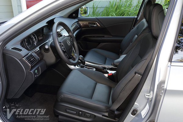 2017 Honda Accord Touring V6 Interior