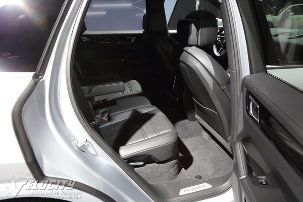 2019 Porsche Cayenne Interior