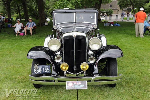 1932 Chrysler CP8 Eight sedan