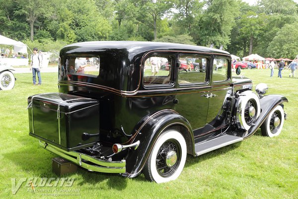 1932 Chrysler CP8 Eight sedan