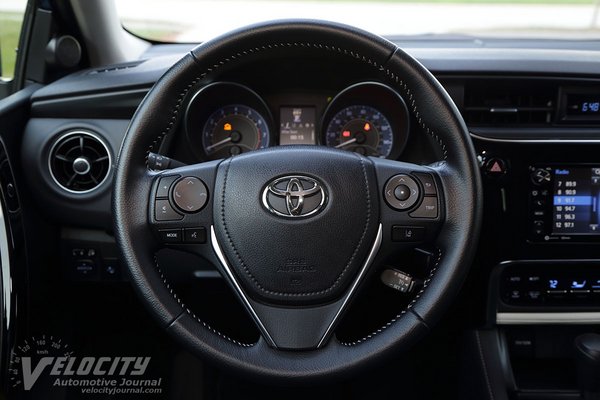 2017 Toyota Corolla iM Instrumentation