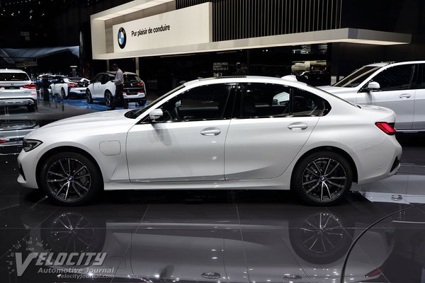 2020 BMW 3-Series 330e sedan