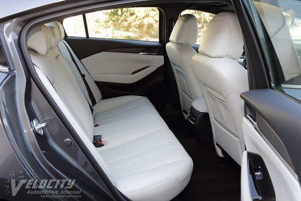 2018 Mazda Mazda6 Signature Interior