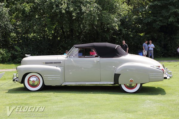 1941 Cadillac Series 62 convertible coupe