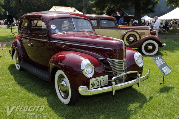 1940 Ford DeLuxe Tudor 2d sedan