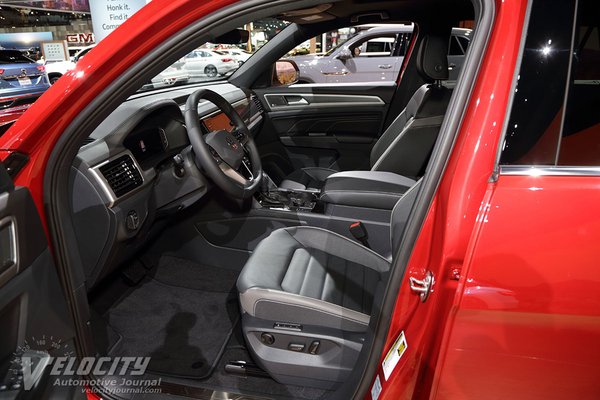 2020 Volkswagen Atlas Cross Sport Interior