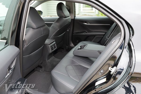2019 Toyota Camry XLE Interior